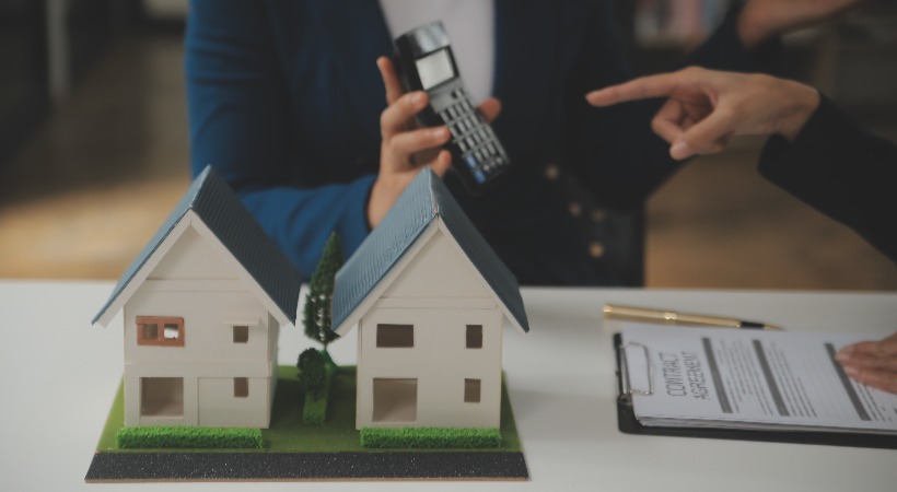 Property finance agreement between two people